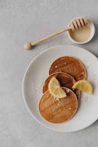 Fluffy and Zesty Lemon Ricotta Pancakes Recipe