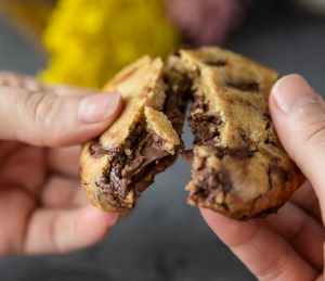 An Honest Review of Nestle Toll House Chocolate Chip Cookie Recipe